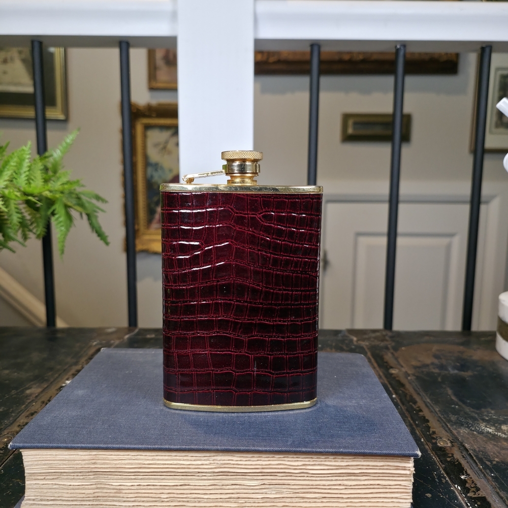 8 oz Hip Flask Stainless Steel Burgundy Croc Embossed Gold Trim Captive Cap